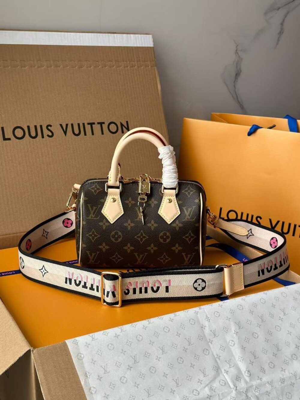 Classic Louis Vuitton Bag: A Stylish and Versatile Choice for Elegance